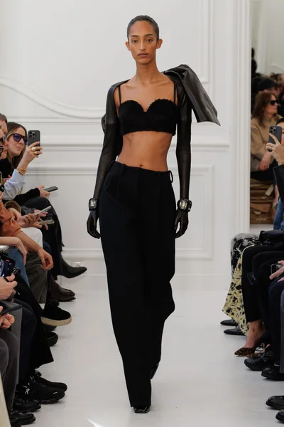 Look 46